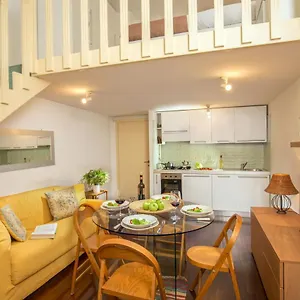 Navona White Apartment Rome